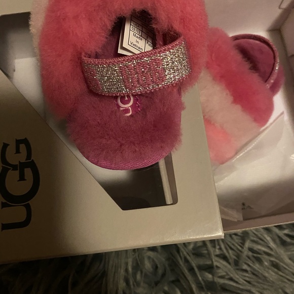 Babygirl UGG slippers Size 02/03 Pink!!! - Picture 3 of 3
